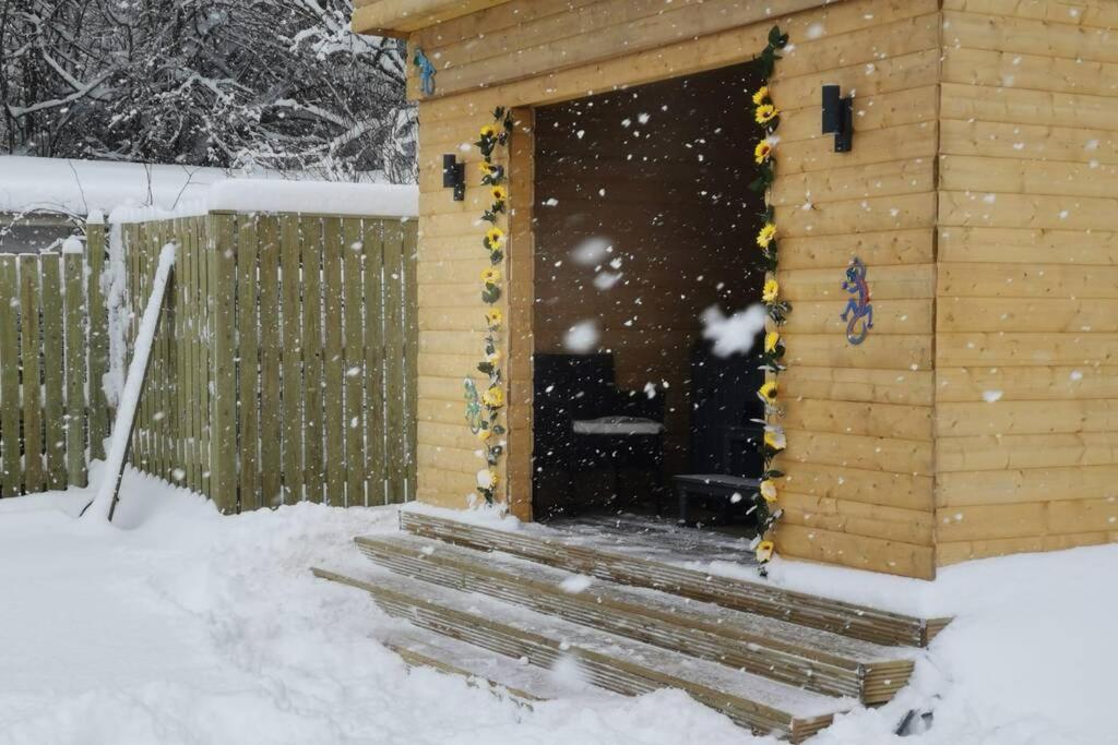 The Cottage - Hot Tub - Nr Glasgow - Self Check-In Coatbridge Zewnętrze zdjęcie
