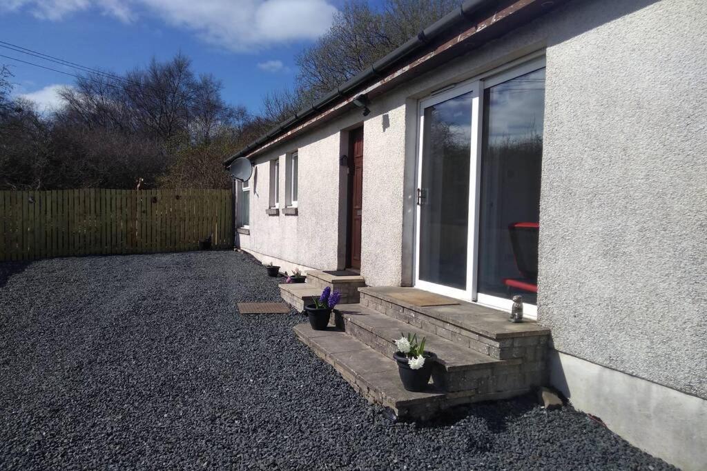 The Cottage - Hot Tub - Nr Glasgow - Self Check-In Coatbridge Zewnętrze zdjęcie