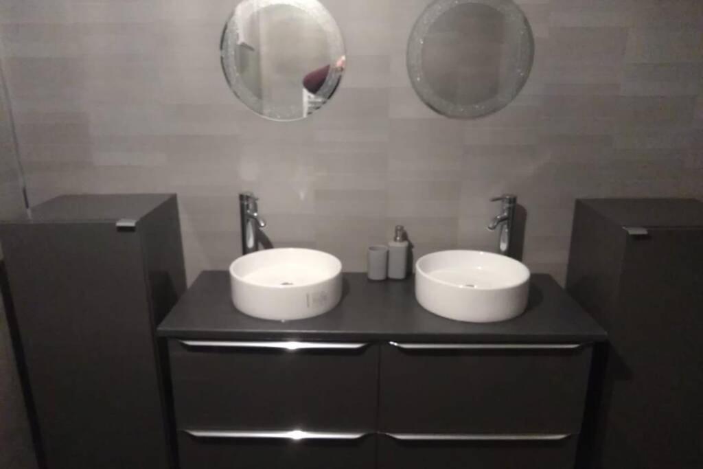 The Cottage - Hot Tub - Nr Glasgow - Self Check-In Coatbridge Zewnętrze zdjęcie